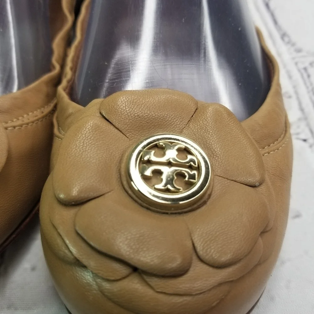 Tory Burch Shelby tan leather ballet slip on flats